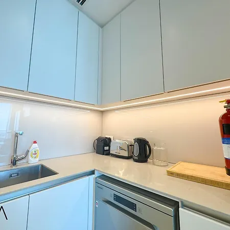 Jumeirah Gate Tower 1 - Stylish Apartment With Pool & City Views Dubai Buitenkant foto